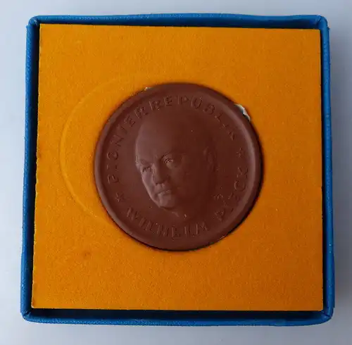 Meissen Medaille: Pionierrepublik, Wilhelm Pieck JP Seid bereit, Orden1395