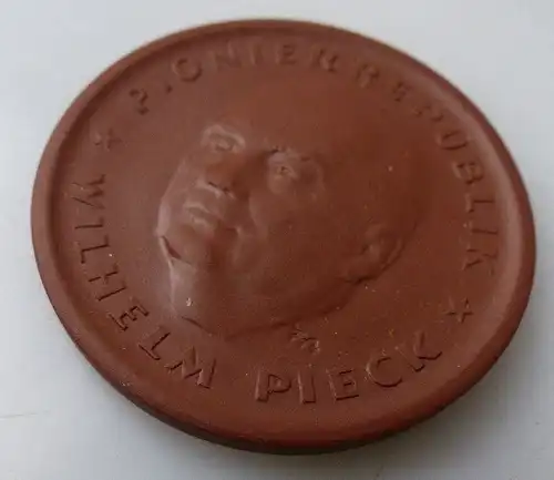 Meissen Medaille: Pionierrepublik, Wilhelm Pieck JP Seid bereit, Orden1395