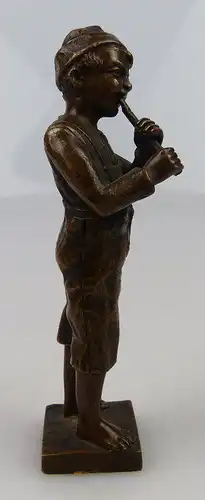original alte Bronze, Flöte spielender Junge, un067