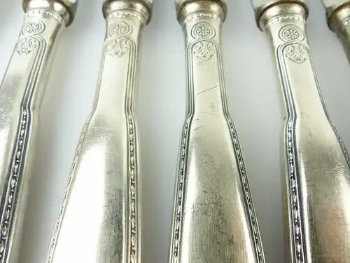 #e2298 Argenta 12 dekorative Messer in 90er Silberauflage