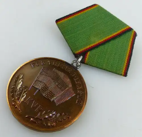 Medaille Für Treue Dienste KVP Nr. 18180, Urkunde 1955 verl. Hoffmann, Orden3156