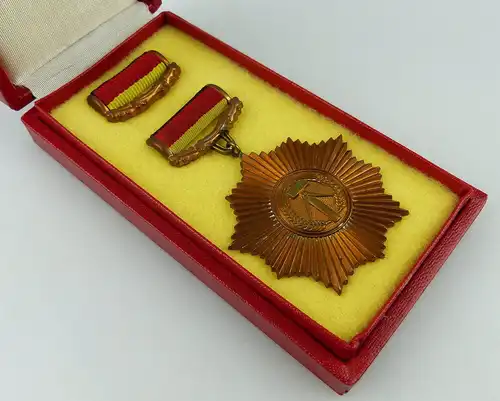 VVO Vaterländischer Verdienstorden Bronze vgl. Band I Nr. 5 a , Orden2451