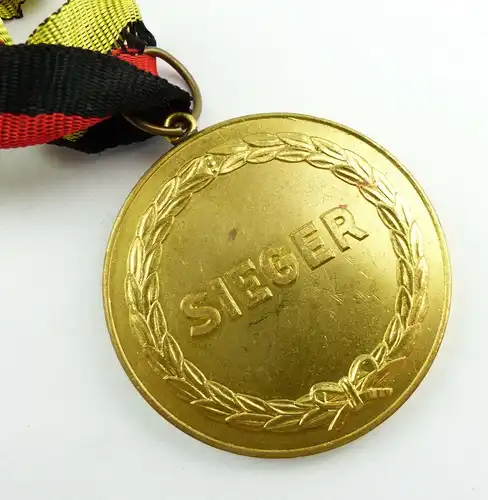 #e8379 Alte DDR Sieger Medaille II. Deutsches Turn- und Sportfest Leipzig 1956