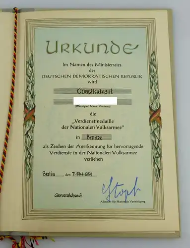 Urkunde: Verdienstmedaille der NVA Bronze 1959 verl. Oberstleutnant, Orden2801