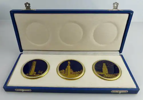 3 Medaillen Weimar Porzellan Made in Germany Orden2737