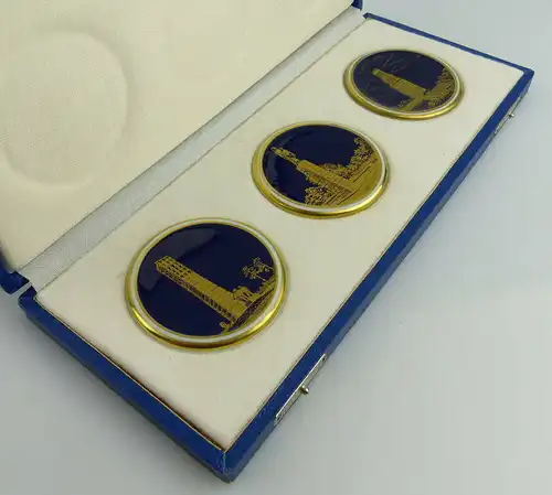 3 Medaillen Weimar Porzellan Made in Germany Orden2737