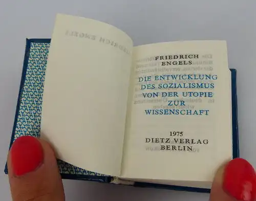 Minibuch: Die Entwicklung des Sozialismus von der Utopie zur Wissenschaft bu0292