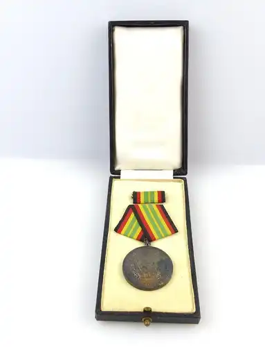 #e3465 DDR Medaille für treue Dienste NVA vgl. Band I Nr. 149 e Punze 9 1964-66