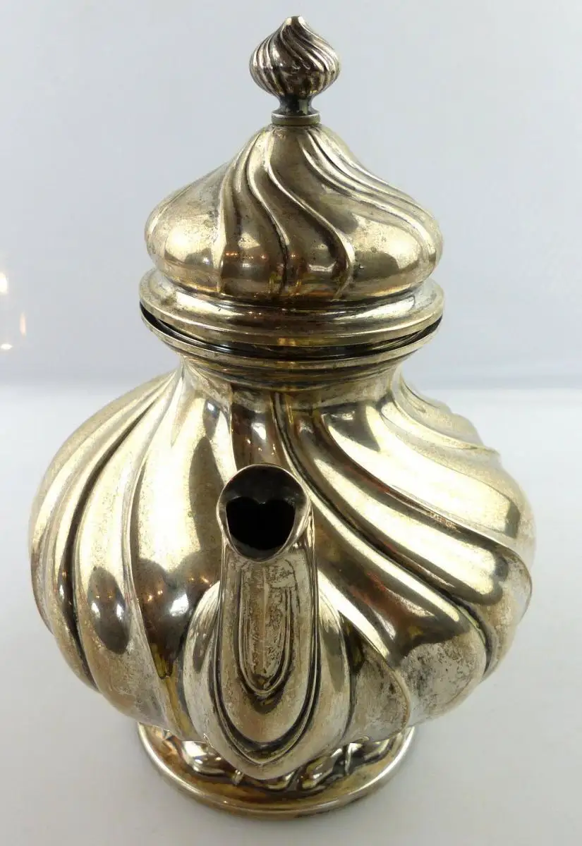 Alte Teekanne / Kanne in 835 (Ag) Silber, Dresdner Hofmuster Gebrüder Kühn e1399 9
