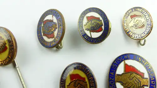 8 verschiedene SED Parteiabzeichen DDR e11391
