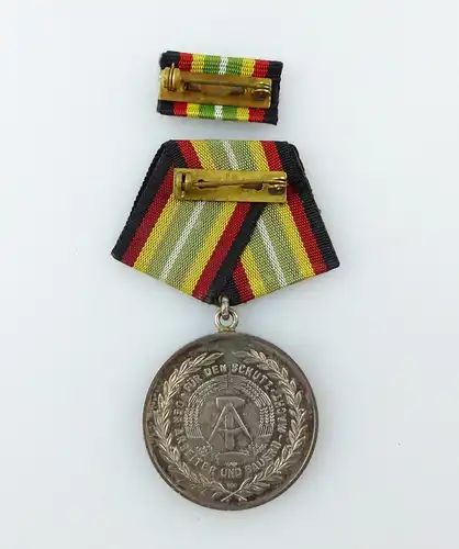 #e7487 DDR Medaille für treue Dienste NVA vgl. Band I Nr. 150 d Punze 3 1962-63