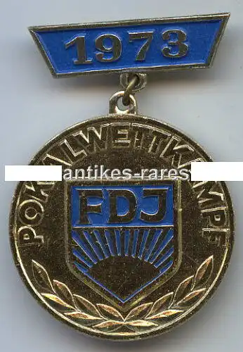 DDR Pokalabzeichen des Zentralrates der FDJ in Gold 1973
