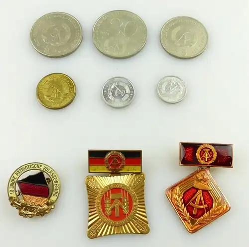 e11501 Kleines Lot DDR Orden und Münzen siehe Foto