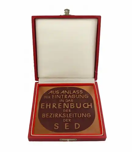 #e8029 DDR Ehrenplakette Eintragung in das Ehrenbuch der Bezirksleitung der SED