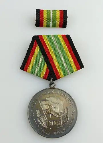 #e2832 DDR Medaille für treue Dienste in der NVA vgl. Band I Nr.150e # Punze 5 #