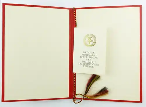 #e6782 DDR Urkunde + Mappe: Medaille zum 30. Jahrestag der Gründung der DDR 1979
