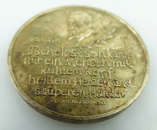 Medaille: SG Dynamo Bereit zur Verteidigung der Heimat Feliks Dzierzy, Orden1149