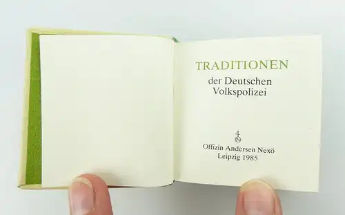 Minibuch : Traditonen der Volkspolizei Graphischer Großbetrieb Leipzig 1985 e330