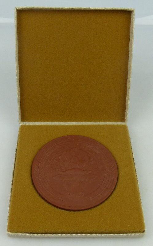 Otto Buchwitz Hasslau im Etui T Orden2655 Meissen Medaille: LPG 