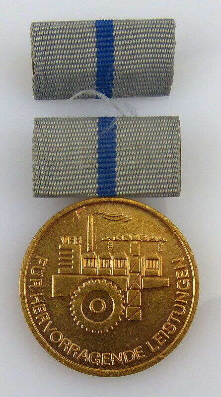 DDR Urkundensatz Medaille f.herv.Leistungen i.d.chem.Industrie A5 1 Stück 