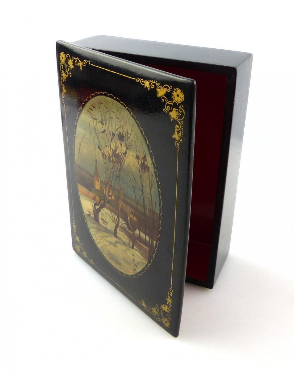 #e3707 Alte russische Dose / Truhe / Schachtel mit Lackmalerei signiert