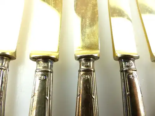 #e3688 6 hübsche alte IS Obstmesser mit Griffen aus 830er Silber