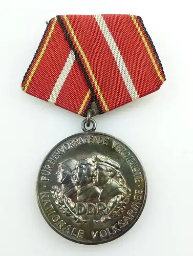 #e3100 Verdienstmedaille der NVA in 900 Silber vgl. Band I Nr. 146 f Punze 10