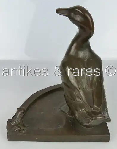 alte Bronze Visitenkartenschale Ente mit Frosch Bruno Wendel Berliner Bildhauer