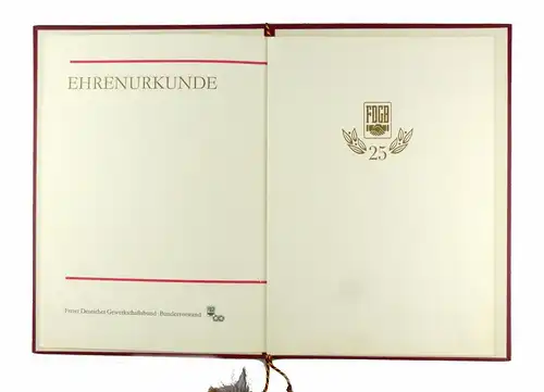 #e6615 Große alte Urkundenmappe mit 3 Urkunden FDGB von 1978 & 1984 & 1986