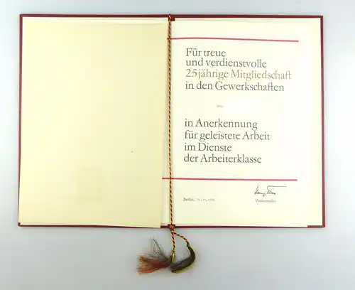 #e6615 Große alte Urkundenmappe mit 3 Urkunden FDGB von 1978 & 1984 & 1986