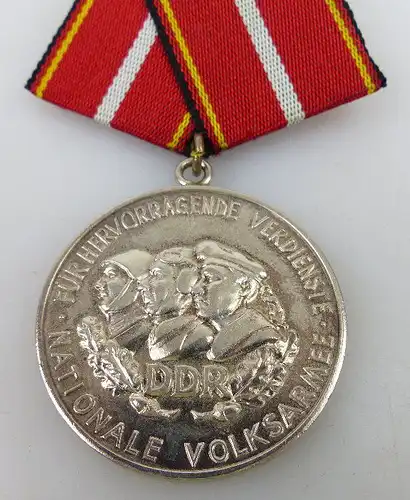 Verdienstmedaille der NVA in 900 Silber vgl Band I Nr. 146 f Punze 10, Orden1200