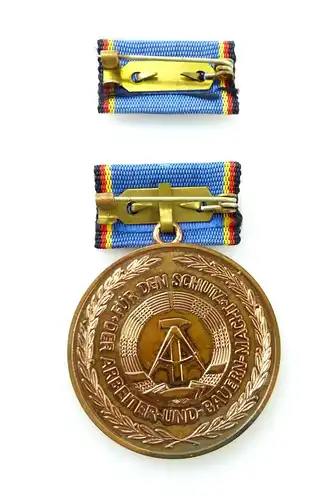 #e2469 Medaille für langjährige Pflicherfüllung, Landesverteidigung DDR Nr.152