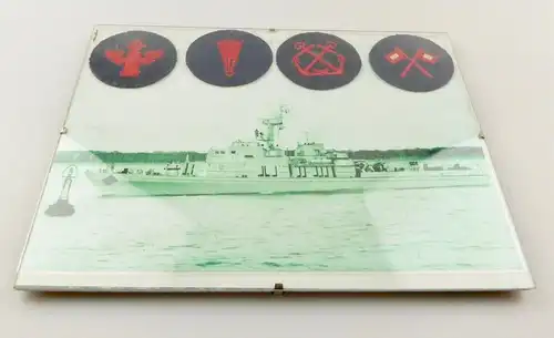 e12076  NVA Reservistenbild der Marine mit 4 verschiedenen original Aufnähern