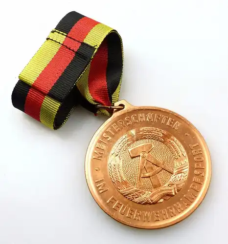 #e8072 Medaille Gruppenstafette Meisterschaften im Feuerwehrkampfsport in Bronze