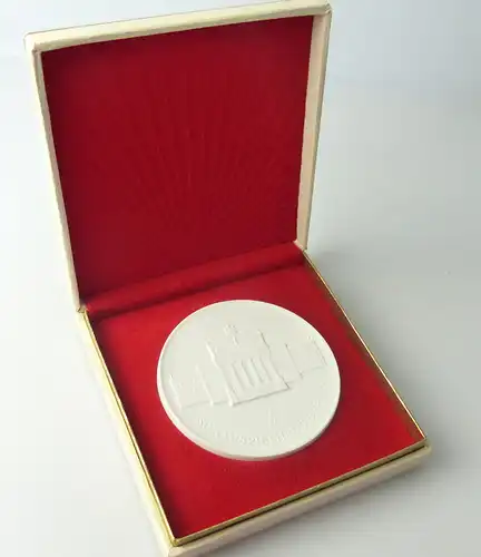 Meissen Medaille 40 Jahre VE AHB Holz und Papier  Berlin r277