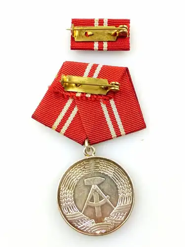 #e4642 Medaille für treue Dienste in den Kampfgruppen der Arbeiterklasse 1973-78