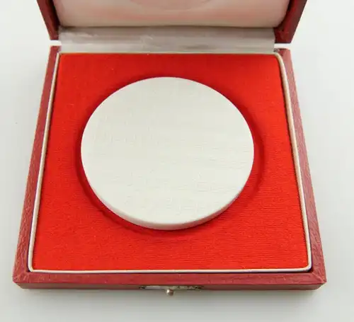 e12303 Original alte Meissen Medaille Dresdner Musikfestspiele weiß