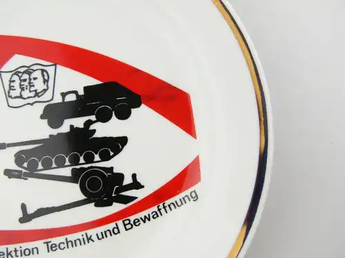 e12328 NVA DDR Ehrenteller 25 Jahre Sektion Technik und Bewaffnung