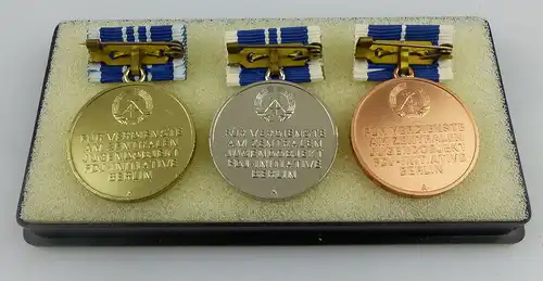 3 Medaillen: FDJ Intiative Berlin Gold, Silber, Bronze, Orden3109