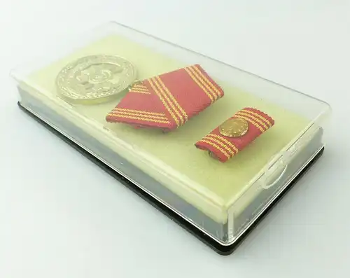 e10765 Medaille für treue Dienste in den bewaffneten Organen MdI Band I Nr 138