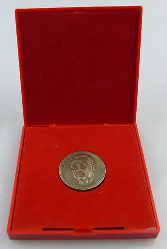 Medaille: Wilhelm Pieck 1876-1960, silberfarben, Orden1951