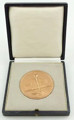 e12044 Original alte Medaille den Erbauern des Stadtzentrums von Berlin DDR OVP