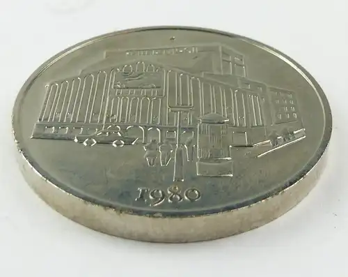 e10160 Medaille Berlin 1984 Friedrichstadtpalast silberfarben mit Etui
