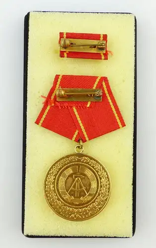 #e3454 DDR Medaille für treue Dienste in den bewaffneten Organen des MdI ab 1964