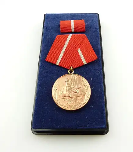 #e4646 Medaille für 10 Jahre treue Dienste in den Kampfgruppen Nr. 207 a 1965-73