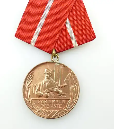 #e4646 Medaille für 10 Jahre treue Dienste in den Kampfgruppen Nr. 207 a 1965-73