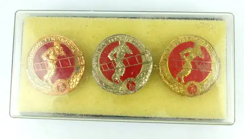 3 Siegeranstecknadeln - Feuerwehrkreiskämpfe silber-, bronze-, goldfarben e1658