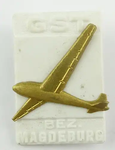 #e7874 DDR Festabzeichen der GST Magdeburg Nr. 982 Segelflugzeug