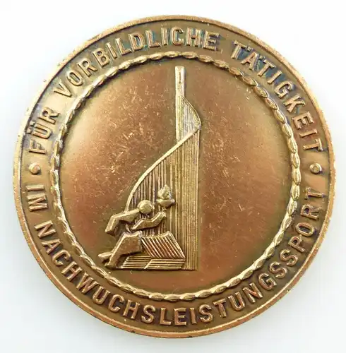 #e5939 DDR Medaille Rat des Bezirkes Halle Nachwuchsleistungssport