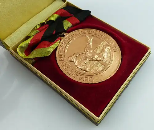 Medaille: Dem Sieger auf der 100m Hindernisbahn, Bezirksaussscheid im, Orden2563